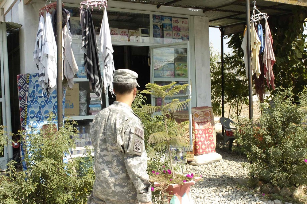 ANA Soldiers Secure Mehtar Lam