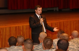 Striker Soldiers Learn About Islam, Iraq