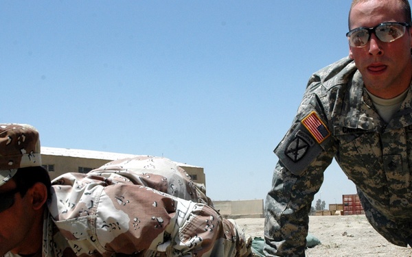 Iraqi Soldiers Participate in First Ever Advanced Infantry Course
