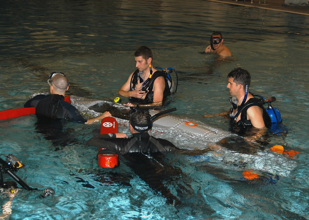 NAS Whidbey Island Assists College in Submarine Test