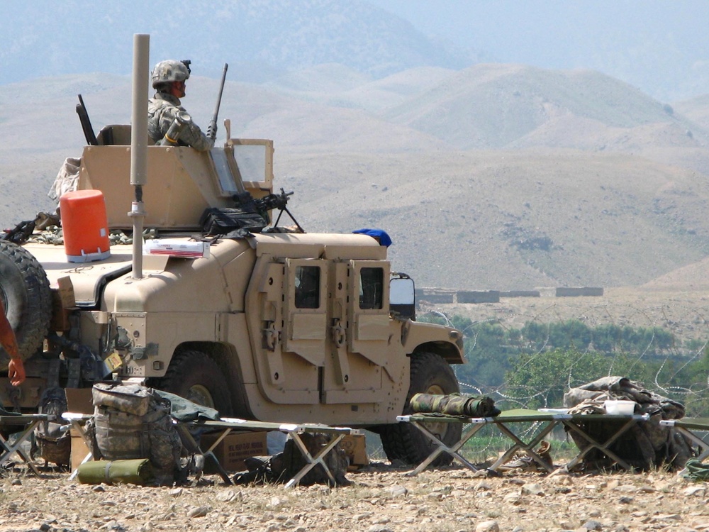 Sky Soldiers Build FOB at the Front