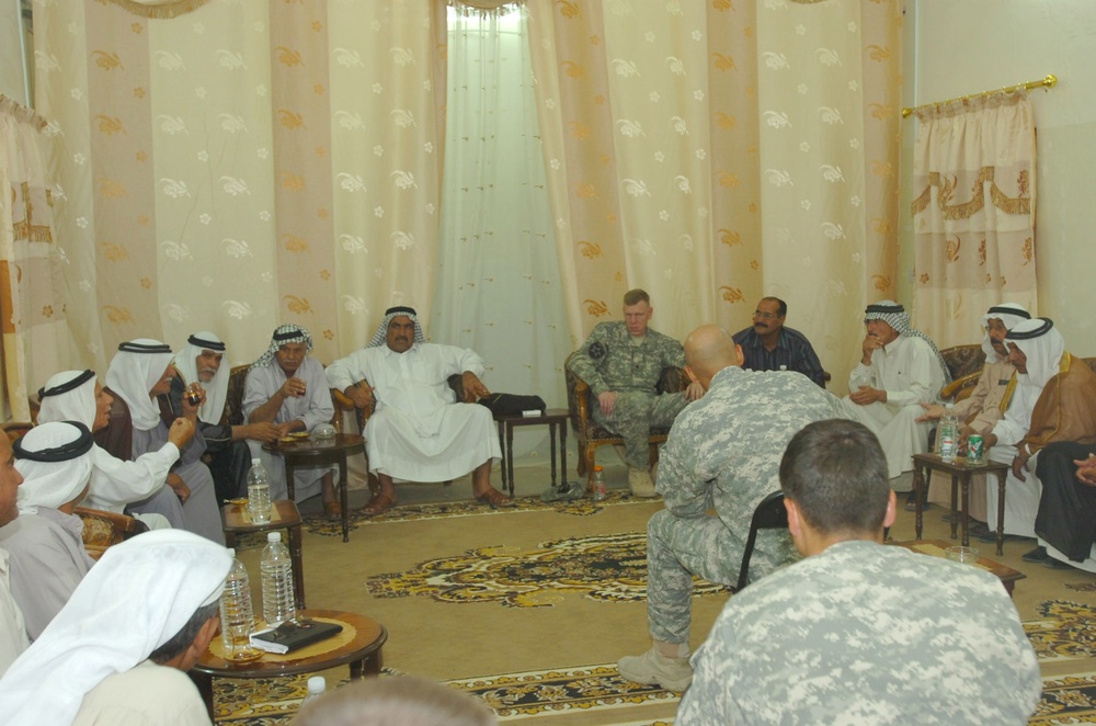 Sheiks Meet in Reconciliation Effort at Camp Taji