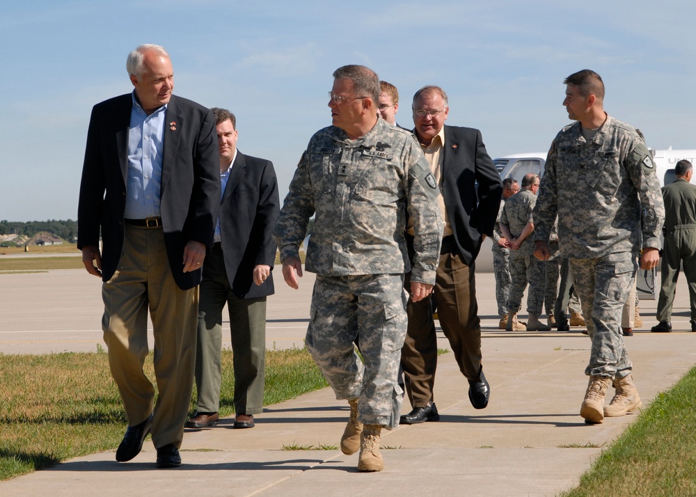 TAG Walks and Talks With Congressman Kline