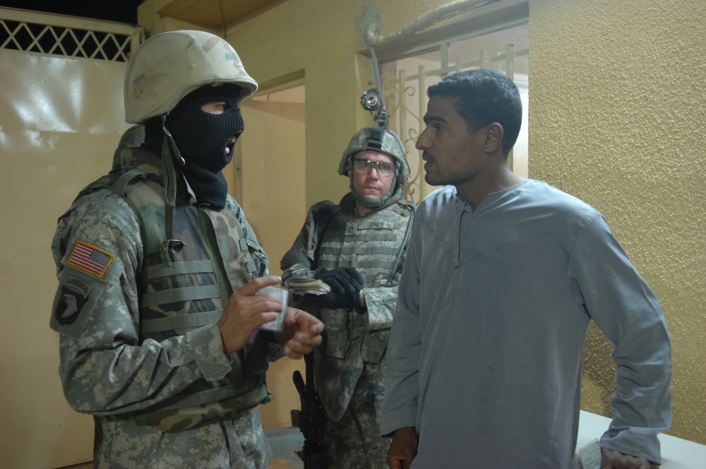 U.S., Iraqi Soldiers Train for Joint  Operations