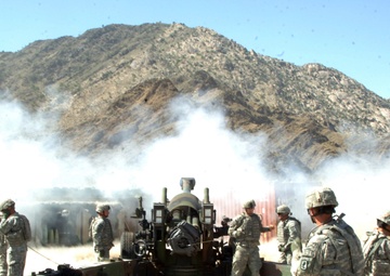 Airborne Howitzer Soldiers Keep Skills Sharp
