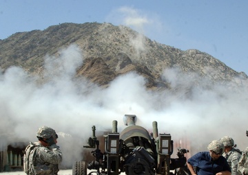 Airborne Howitzer Soldiers Keep Skills Sharp