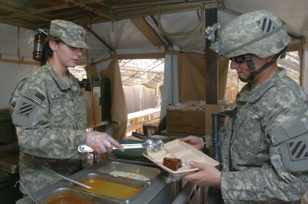 Army Cooks Feed Family of 300