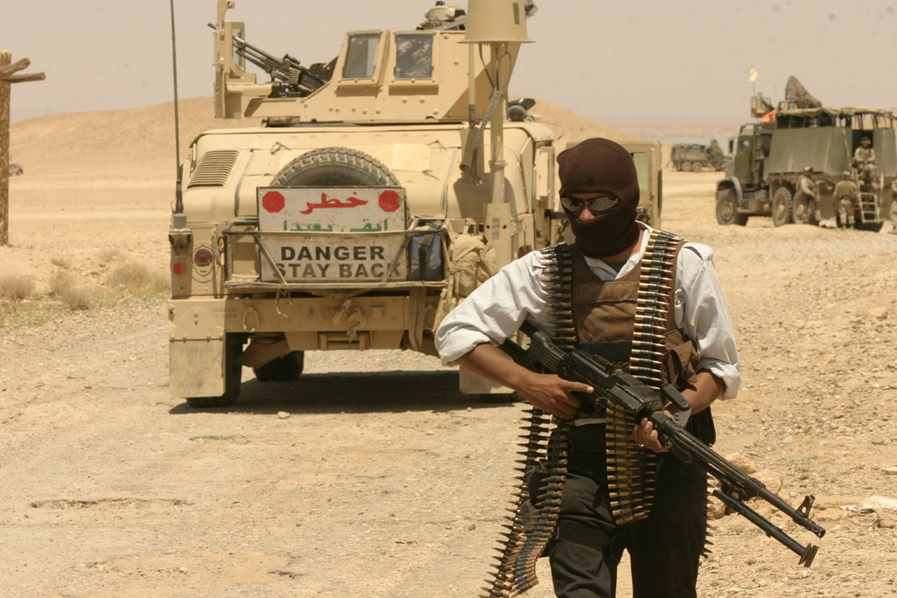 Marines Work With Iraqi Police