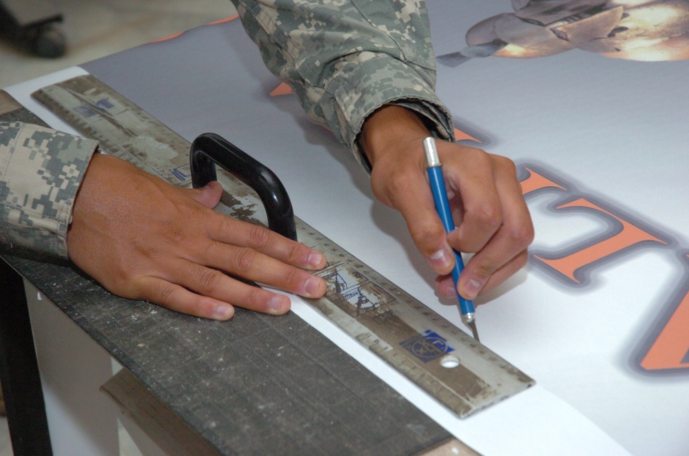 Soldiers Step Up, Support Units With Graphics