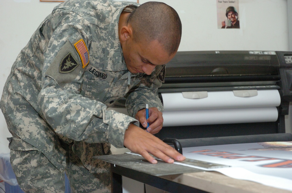 Soldiers Step Up, Support Units With Graphics