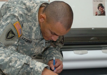 Soldiers Step Up, Support Units With Graphics