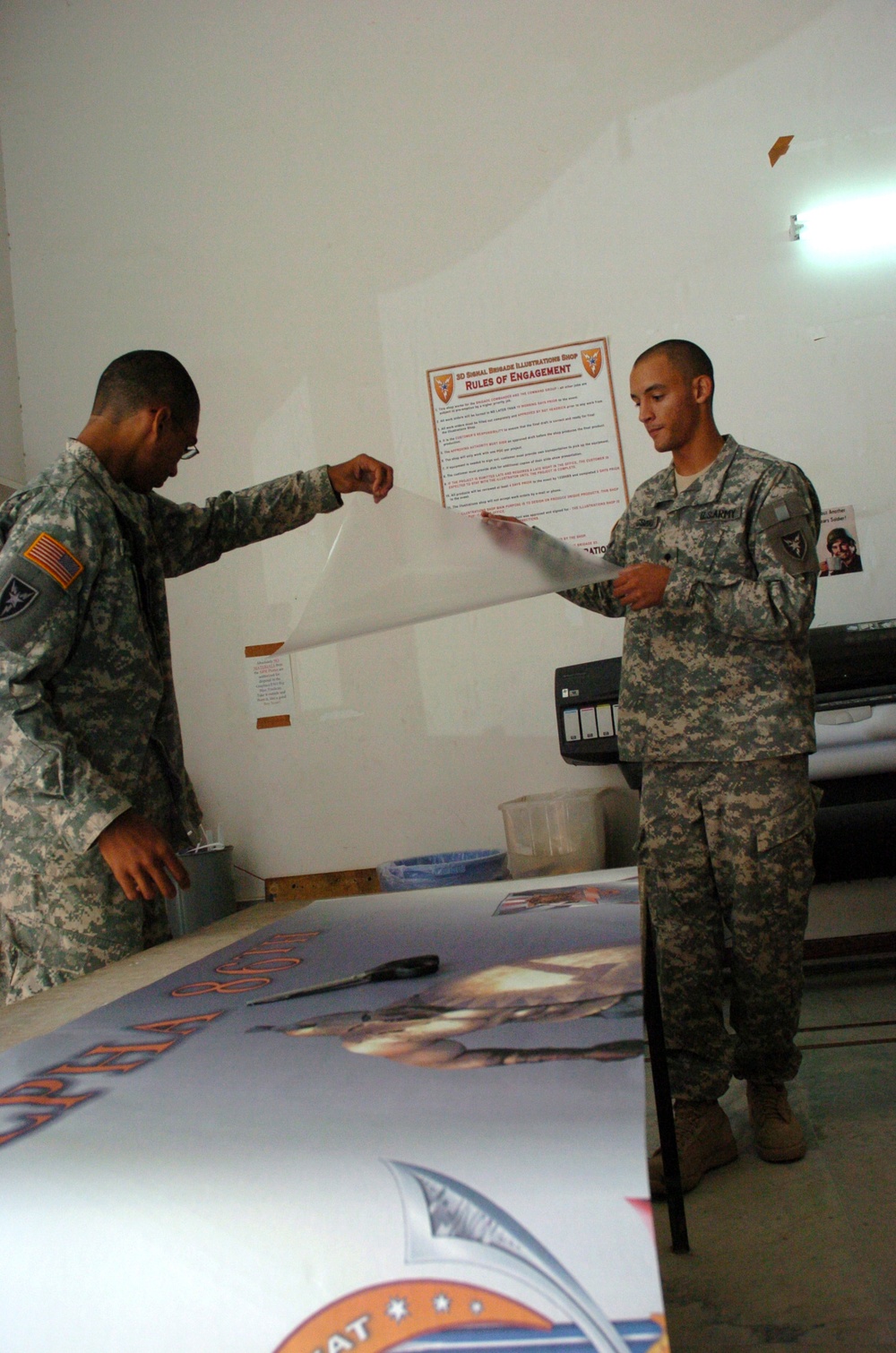 Soldiers Step Up, Support Units With Graphics