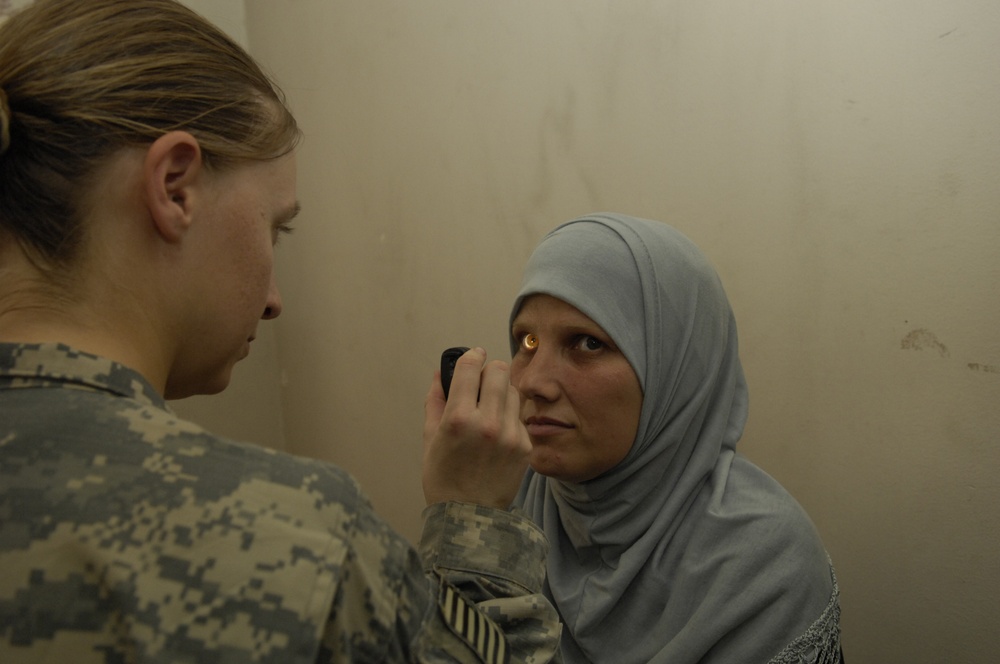 Soldiers With Iraqi Citizens