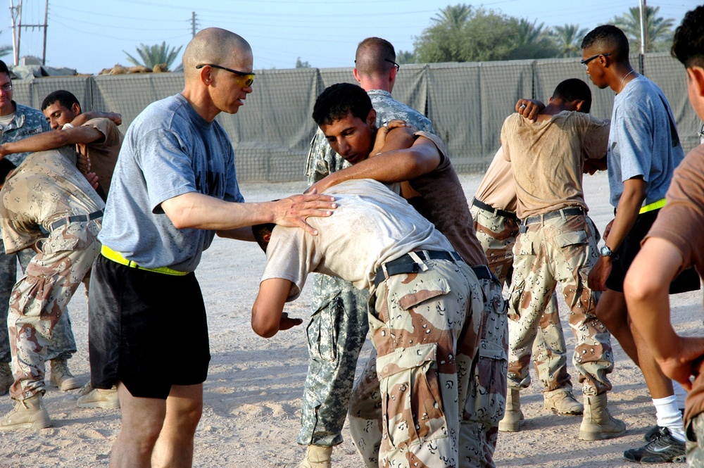 Physical Therapists Teach Iraqi Soldiers Physical Fitness