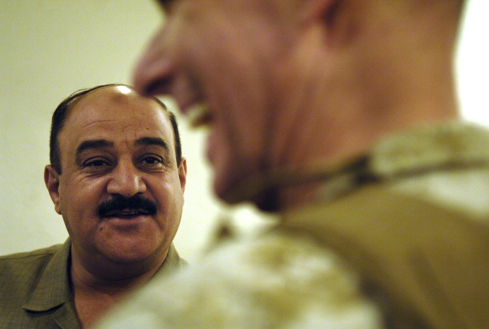 Gen. Pace Visits Troops in Ramadi