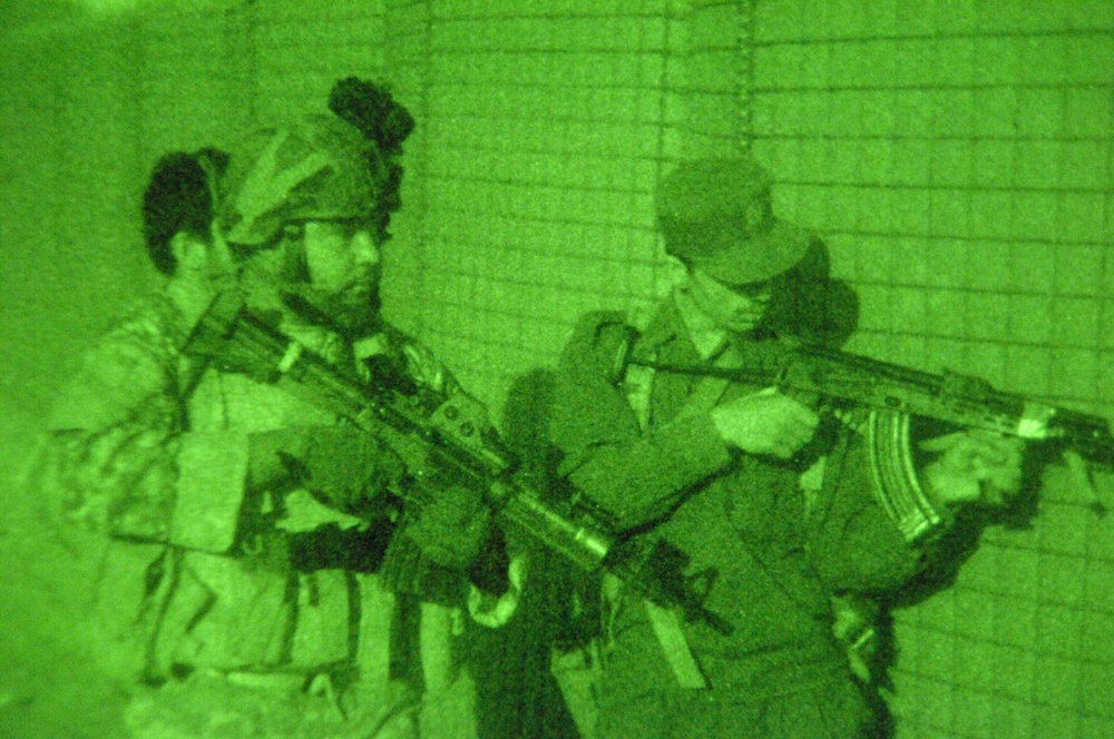 Afghan, Coalition Forces Train at Night