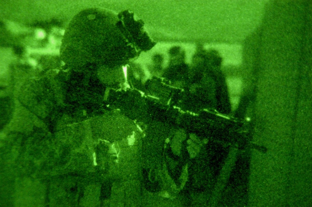 Afghan, Coalition Forces Train at Night
