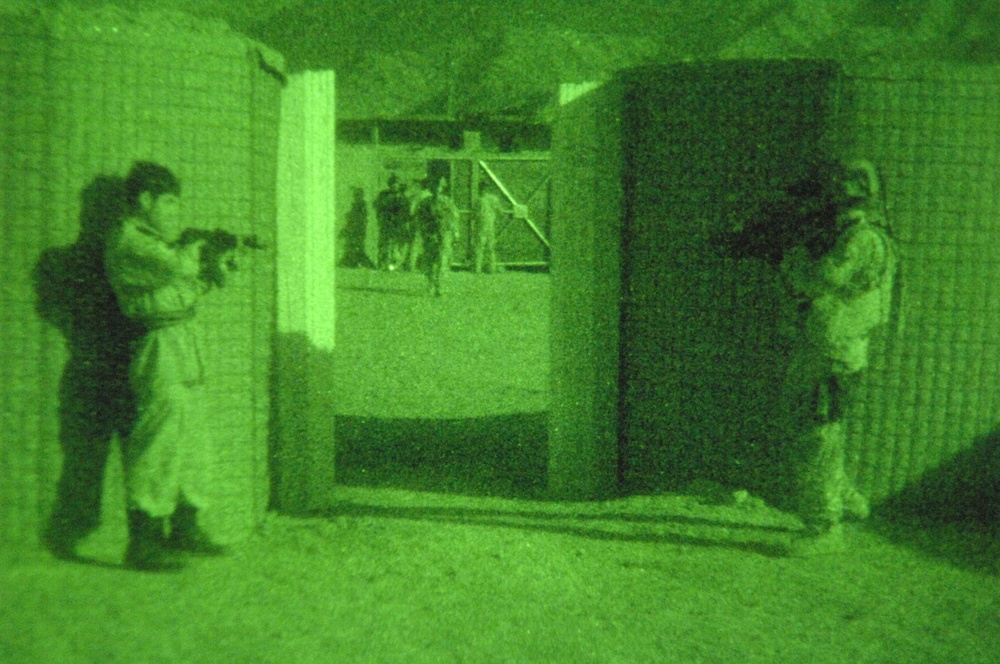 Afghan, Coalition Forces Train at Night