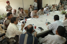 Local Leaders Meet to Discuss Issues Affecting Baqubah