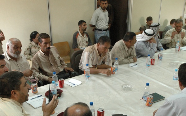 Local leaders meet to discuss issues affecting Baqubah
