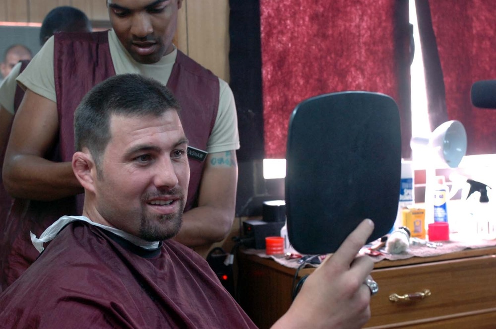 Impromptu UFC Warrior Visit Brings Smiles, Photo Ops And ... a Haircut?