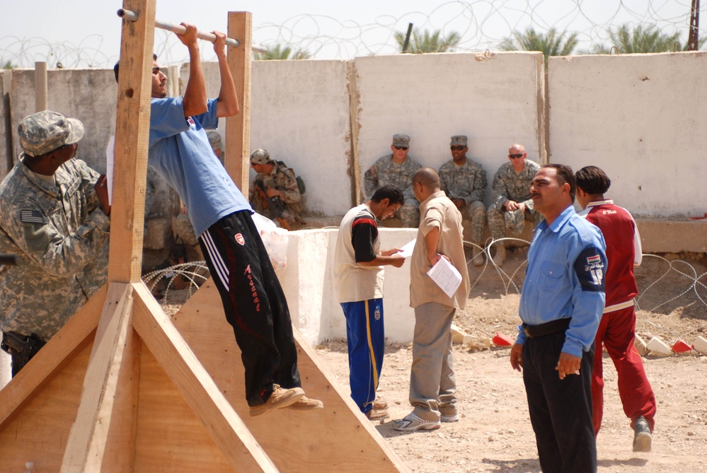 Operation New Blue Puts Iraqi Police Recruits to the Test