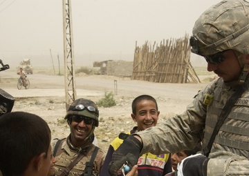 U.S., Iraqi Soldiers on Humanitarian Mission in Haqim