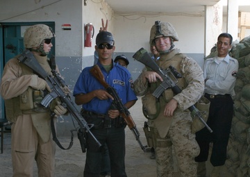 Marines, Iraqi Police Patrol Ramadi
