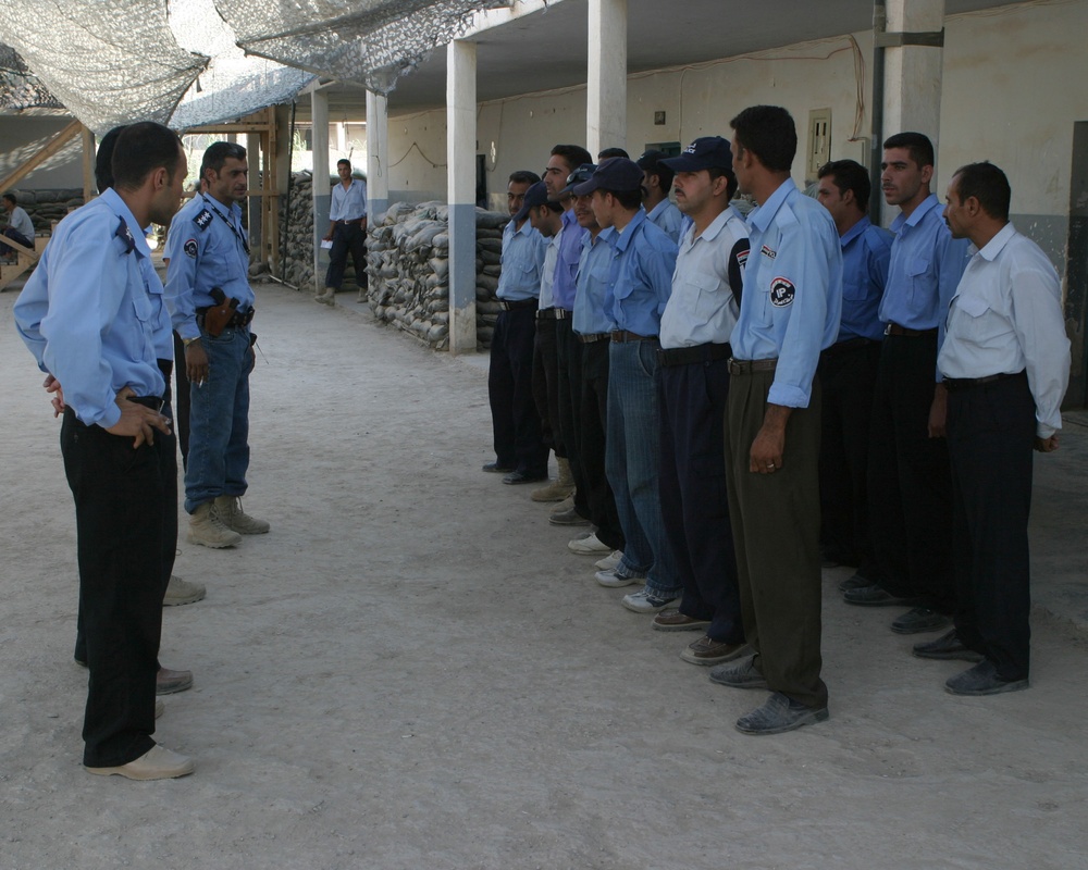 Marines, Iraqi Police Patrol Ramadi