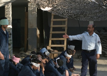 Marines, Iraqi Police Patrol Ramadi