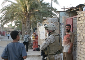Marines, Iraqi Police Patrol Ramadi