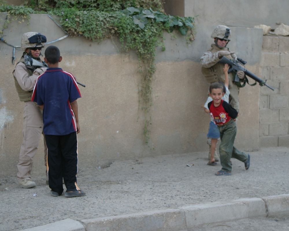 Marines, Iraqi Police Patrol Ramadi