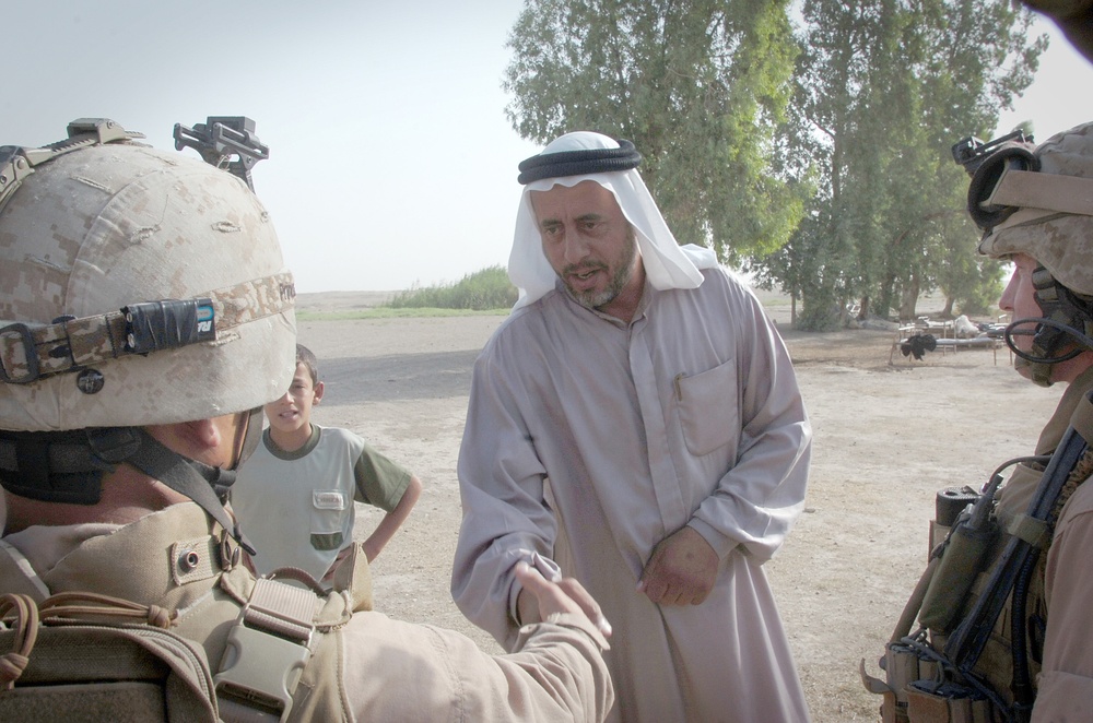 Marines Patrol Al Fayil, Meet Sheik