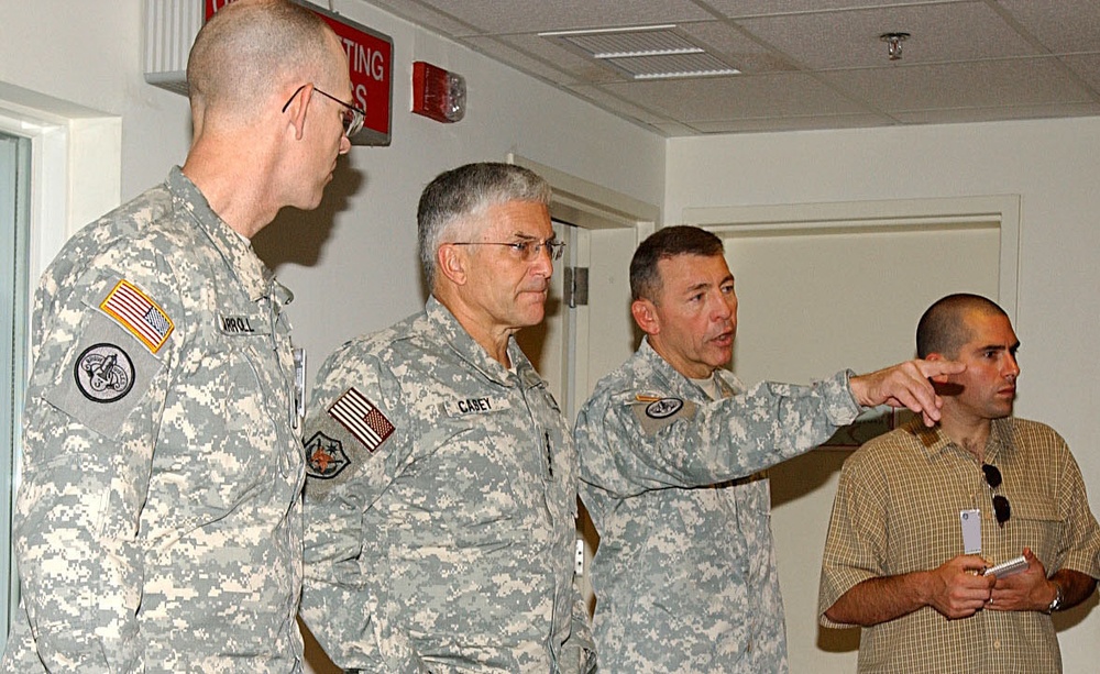 Army Chief of Staff Arrives at Camp Arifjan