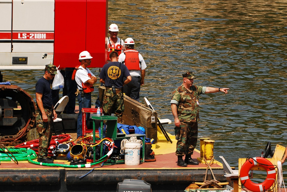 Navy at I-35 Bridge Collapse
