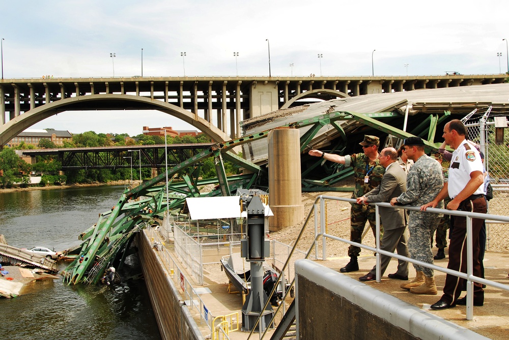 I-35 Bridge Cleanup