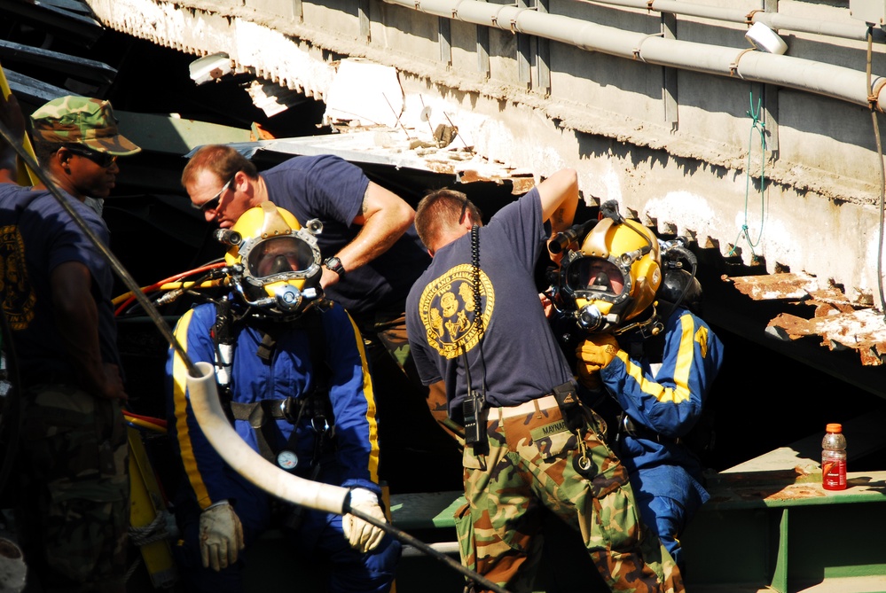 I-35 Bridge Cleanup