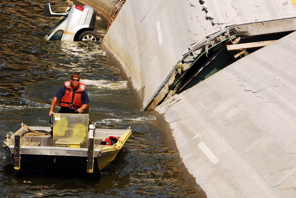 I-35 Bridge Cleanup