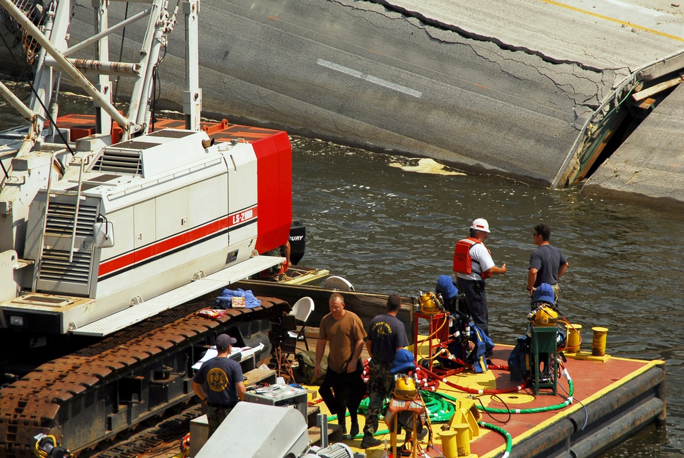I-35 Bridge Cleanup