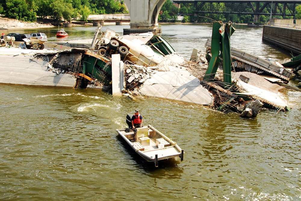 I-35 Bridge Cleanup