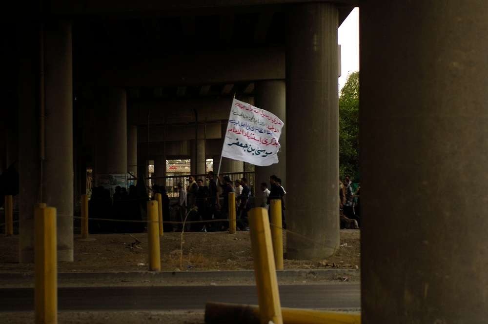 Thousands of Shia March On Their Holy Day