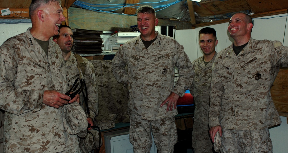 Marine Commandant Visits Djibouti