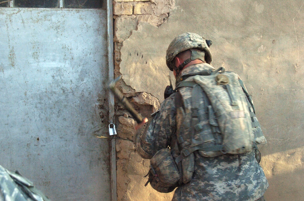 Operation Lightning Hammer Soldiers Work Through Sunrise