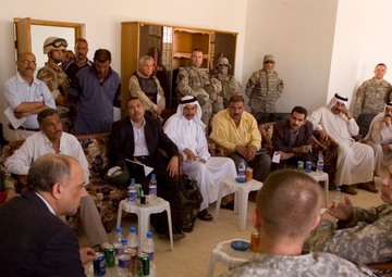 Reconciliation Governor of Baghdad Meets Abu Ghraib Leaders