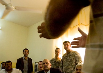 Reconciliation Governor of Baghdad Meets Abu Ghraib Leaders