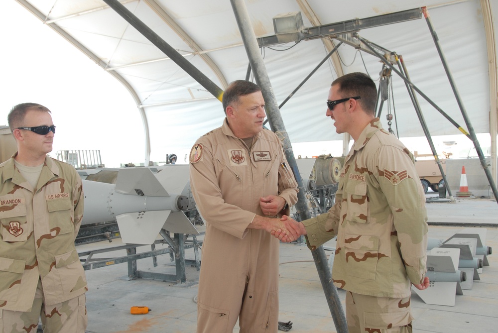 CENTAF commander visits 379th Air Expeditionary Wing