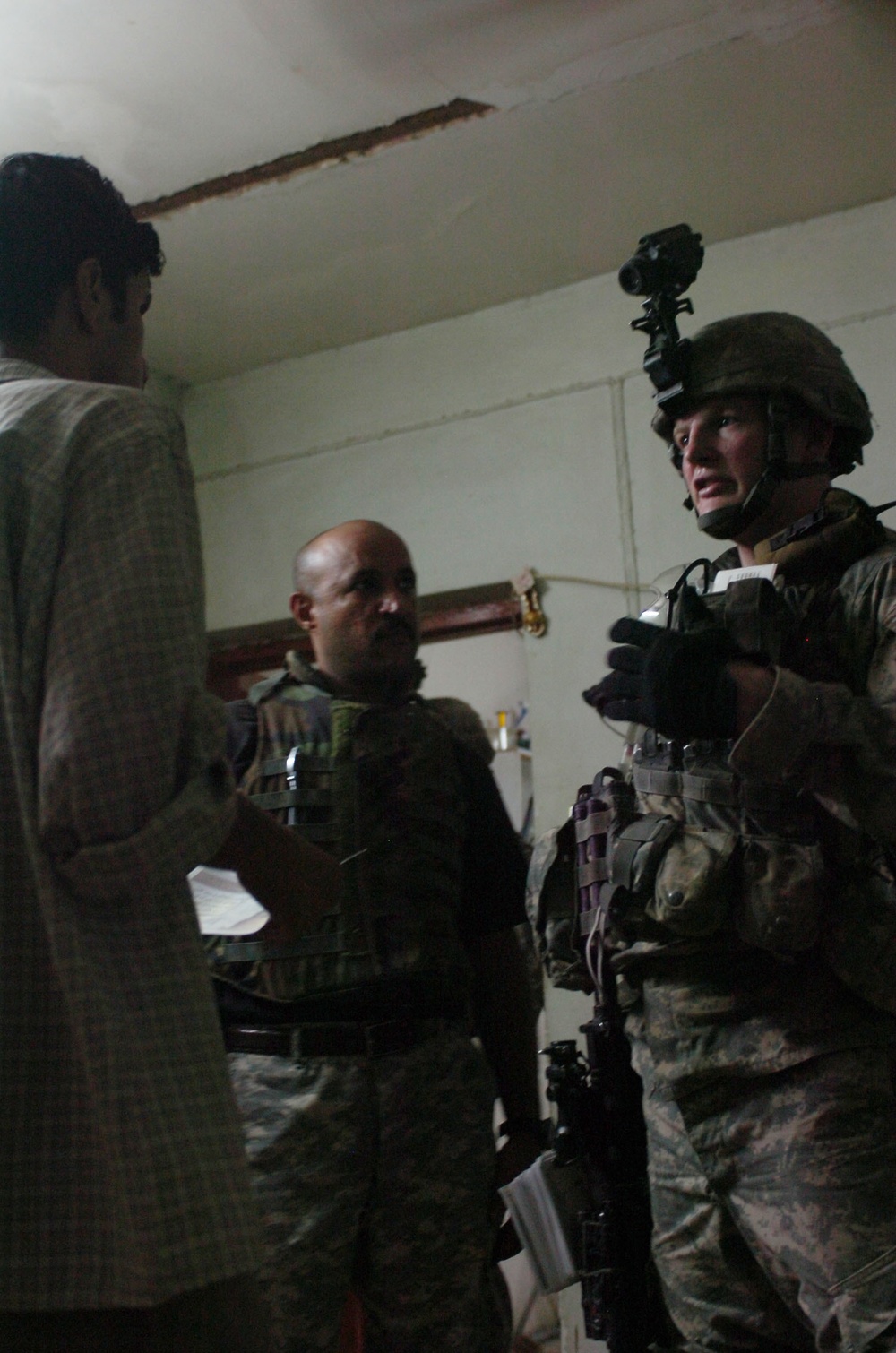 Paratroopers Fight Insurgency by Simply Knocking on the Door