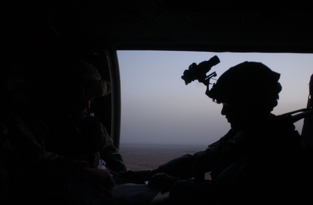 Black Hawk Drops Leaflets Over North Babil Province