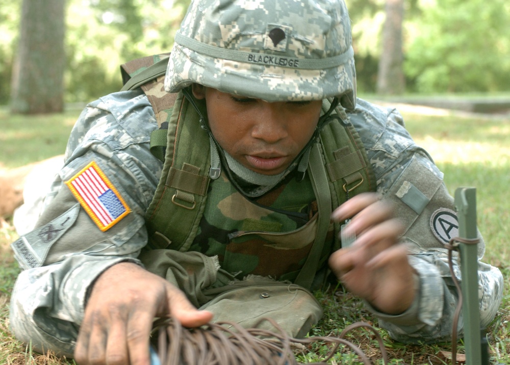 2007 NCO and Soldier of the Year Competition - Warrior Tasks Testing