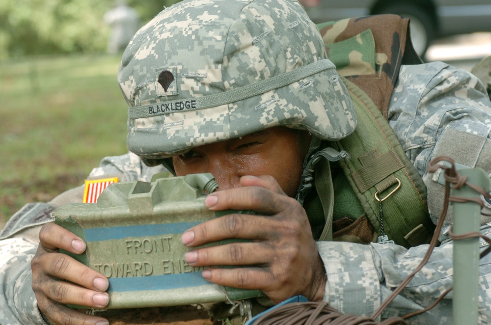 2007 NCO and Soldier of the Year Competition - Warrior Tasks Testing